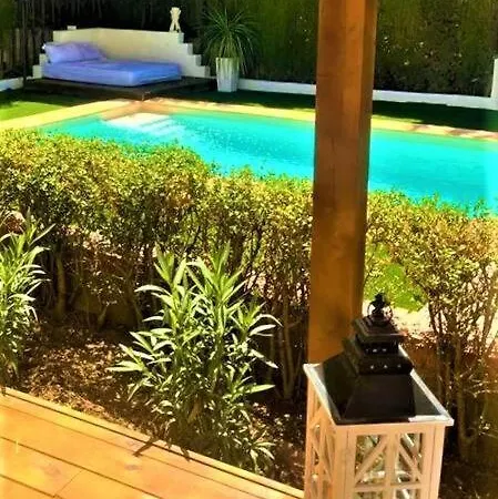 Con Piscina En Entorno Idilico Holiday home *