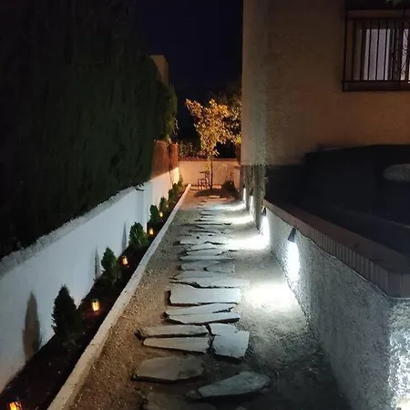 Con Piscina En Entorno Idilico Holiday home *